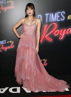 Dakota Johnson feet photo thumbnail