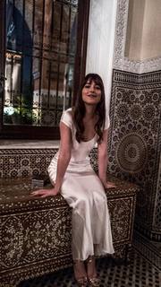 Dakota Johnson feet photo thumbnail