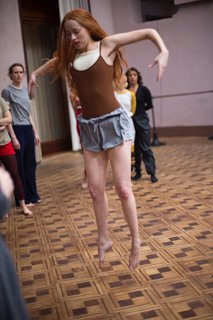 Dakota Johnson feet photo thumbnail