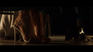 Dakota Johnson feet photo thumbnail