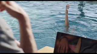 Dakota Johnson feet photo thumbnail