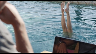 Dakota Johnson feet photo thumbnail