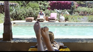 Dakota Johnson feet photo thumbnail
