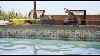 Dakota Johnson feet photo thumbnail