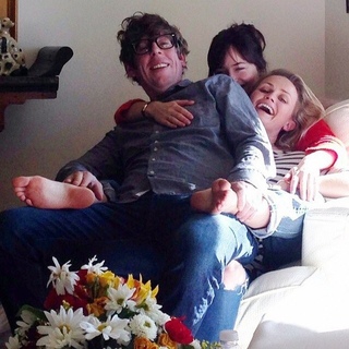 Dakota Johnson feet photo thumbnail