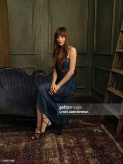 Dakota Johnson feet photo 8