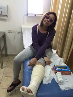 Dalia El Behairy feet photo thumbnail