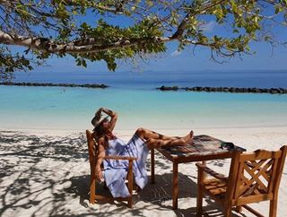 Dalia El Behairy feet photo thumbnail