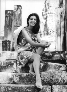 Daliah Lavi feet photo 2