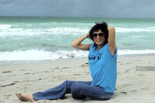 Daliah Lavi feet photo 1