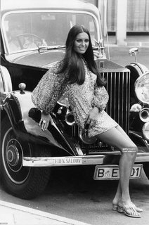 Daliah Lavi feet photo 14