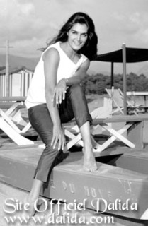 Dalida feet photo 10