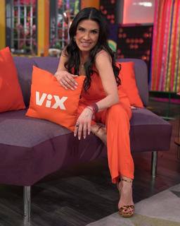 Dalilah Polanco feet photo thumbnail