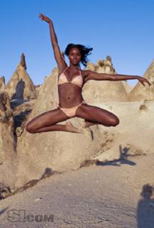 Damaris Lewis feet photo 15