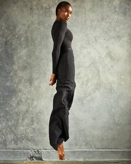 Damaris Lewis feet photo 15