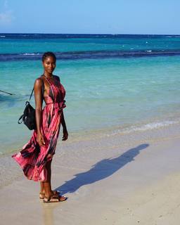 Damaris Lewis feet photo 7
