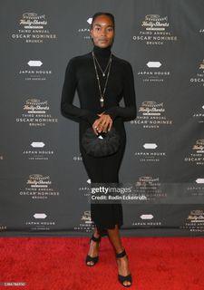 Damaris Lewis feet photo 19