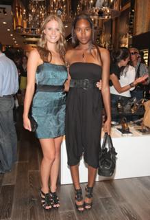 Damaris Lewis feet photo 9