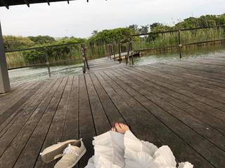 Damaris Phillips feet photo 20
