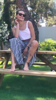 Damla Can feet photo 14