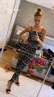 Damla Can feet photo 8