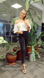 Damla Can feet photo 19