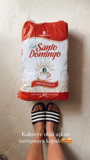 Damla Can feet photo 17