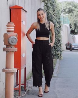 Damla Can feet photo 11