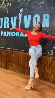 Damla Can feet photo 4