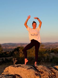 Damla Can feet photo 7