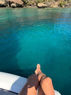 Damla Can feet photo 4