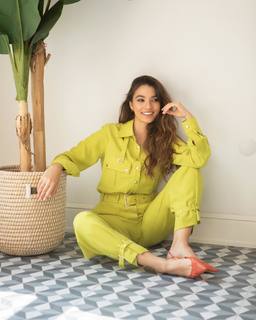 Damla Colbay feet photo 20