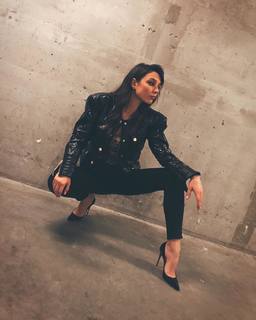 Damla Colbay feet photo 18