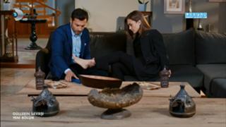 Damla Sönmez feet photo thumbnail