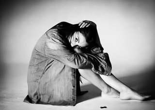 Damla Sönmez feet photo thumbnail