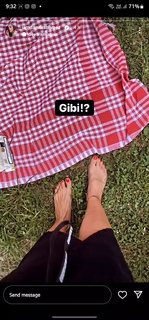 Damla Sönmez feet photo thumbnail