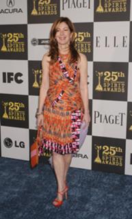 Dana Delany feet photo thumbnail
