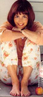 Dana Delany feet photo thumbnail