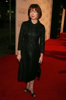 Dana Delany feet photo thumbnail