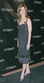 Dana Delany feet photo thumbnail
