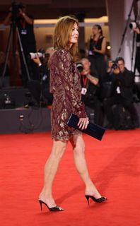 Dana Delany feet photo 17