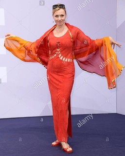 Dana Golombek feet photo 3