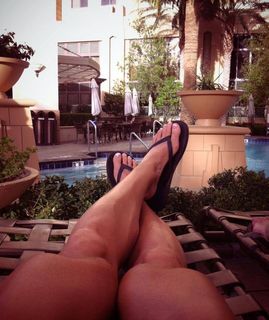 Dana Linn Bailey feet photo 2