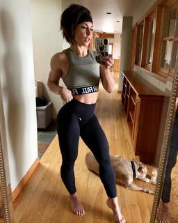 Dana Linn Bailey feet photo 16