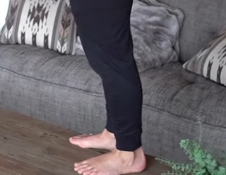 Dana Linn Bailey feet photo 5