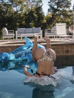 Dana Linn Bailey feet photo 16