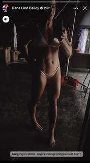 Dana Linn Bailey feet photo 5