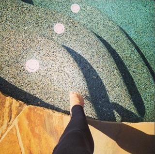 Dana Loesch feet photo thumbnail