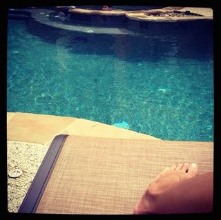 Dana Loesch feet photo thumbnail