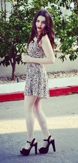 Dana Melanie feet photo 11